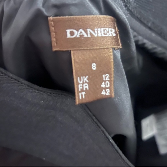 Danier Black Real Leather Skirt - Picture 3 of 4